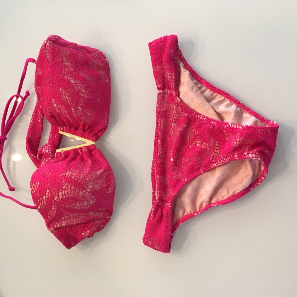 Victoria’s Secret small medium pink lace bikini